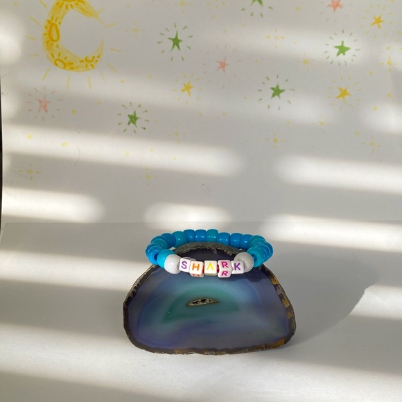 Silly clown and Don’t Hug Me I’m Scared, and shark bracelets!! 🤡🎈 - Picture 4 of 4